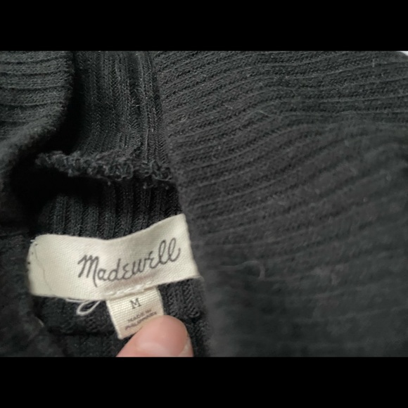 Madewell // Turtleneck Sweater // Medium // Black // Ribbed - Picture 3 of 4